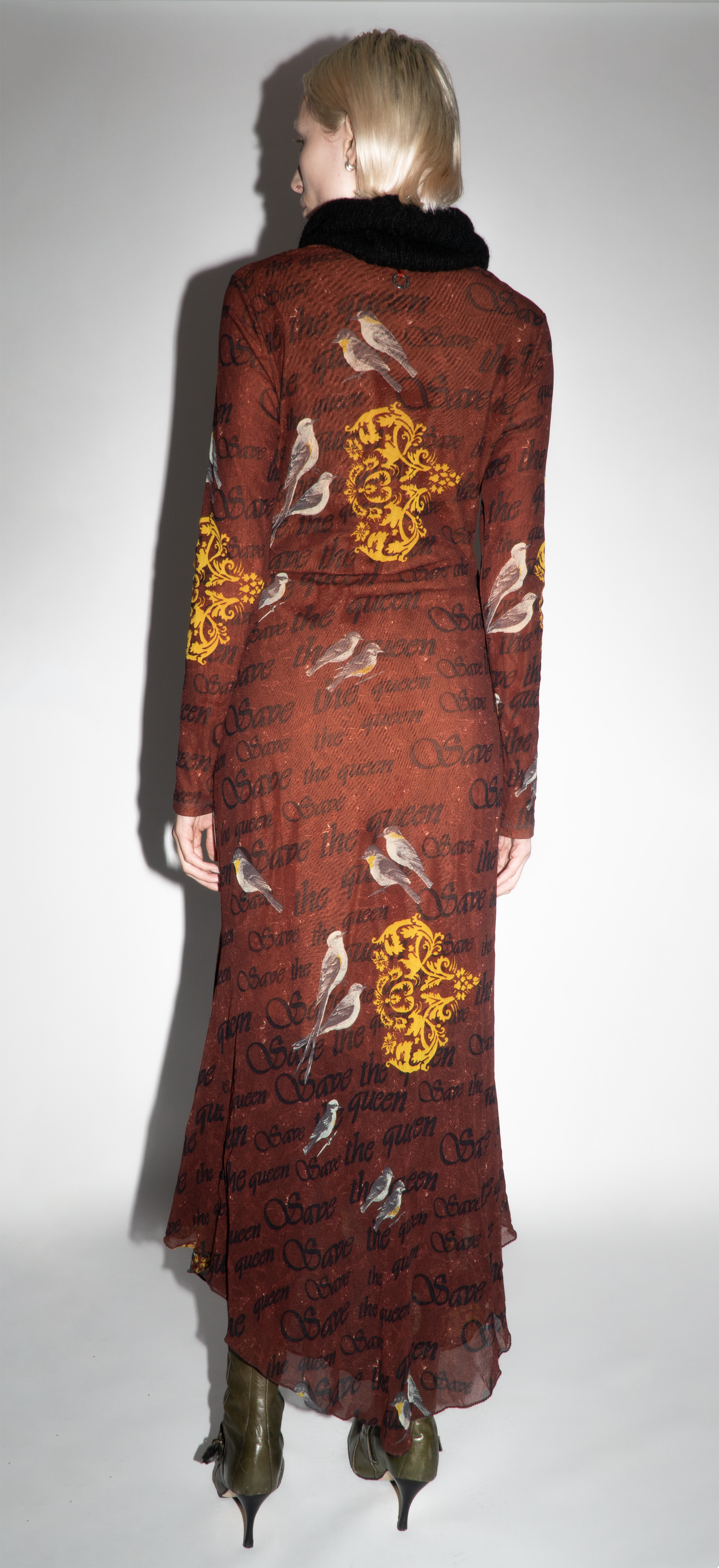 *Save The Queen!* Long-sleeve Mesh Dress with Knitted Collar