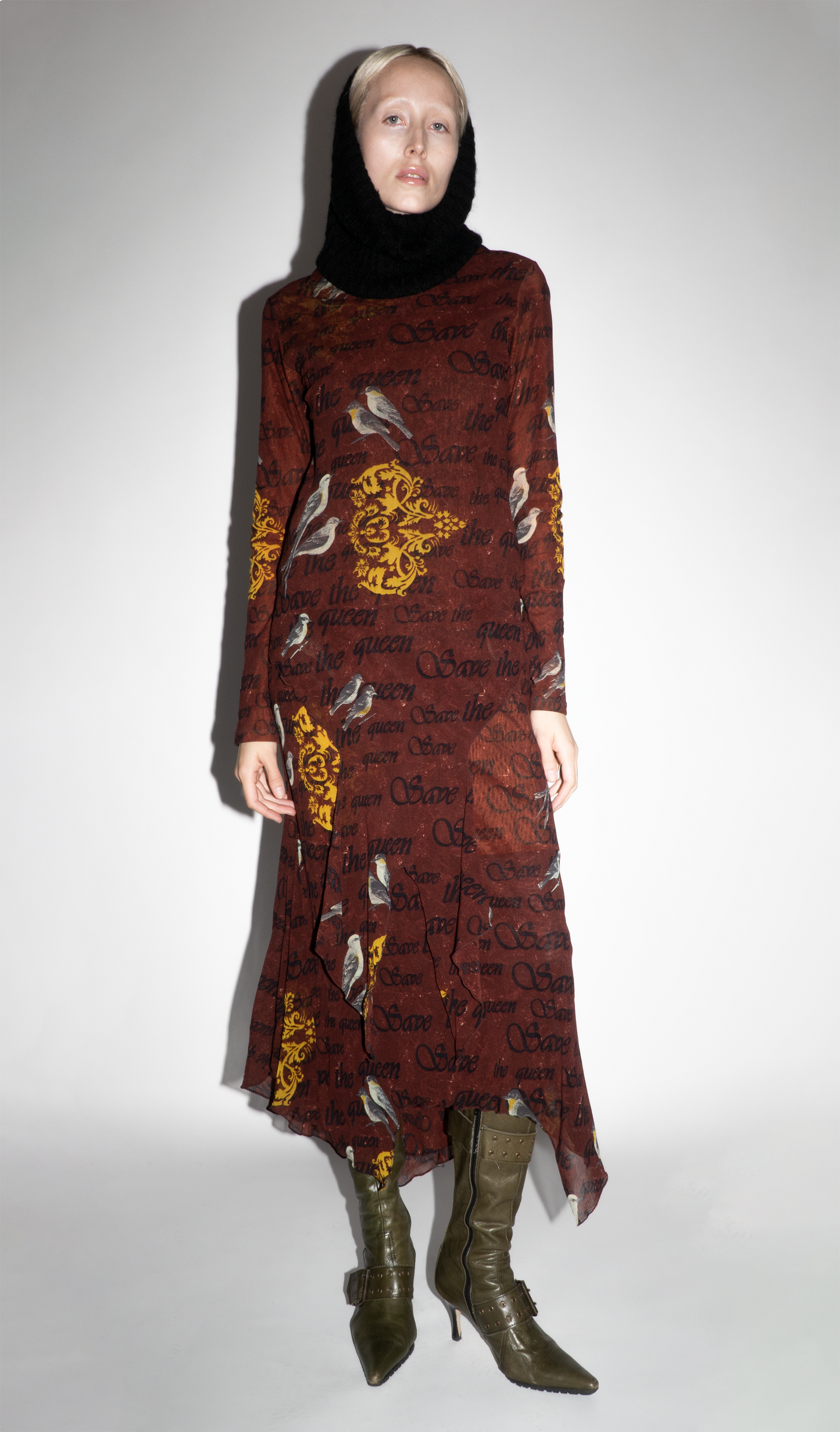 *Save The Queen!* Long-sleeve Mesh Dress with Knitted Collar